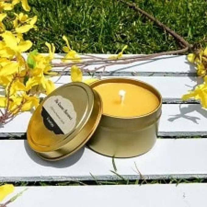 The Queens Beeswax