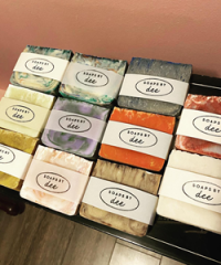 Dee’s Handmade Goods